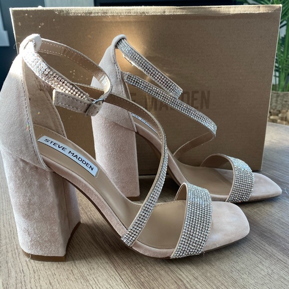 Steve Madden Suede Heels - Picture 3 of 4